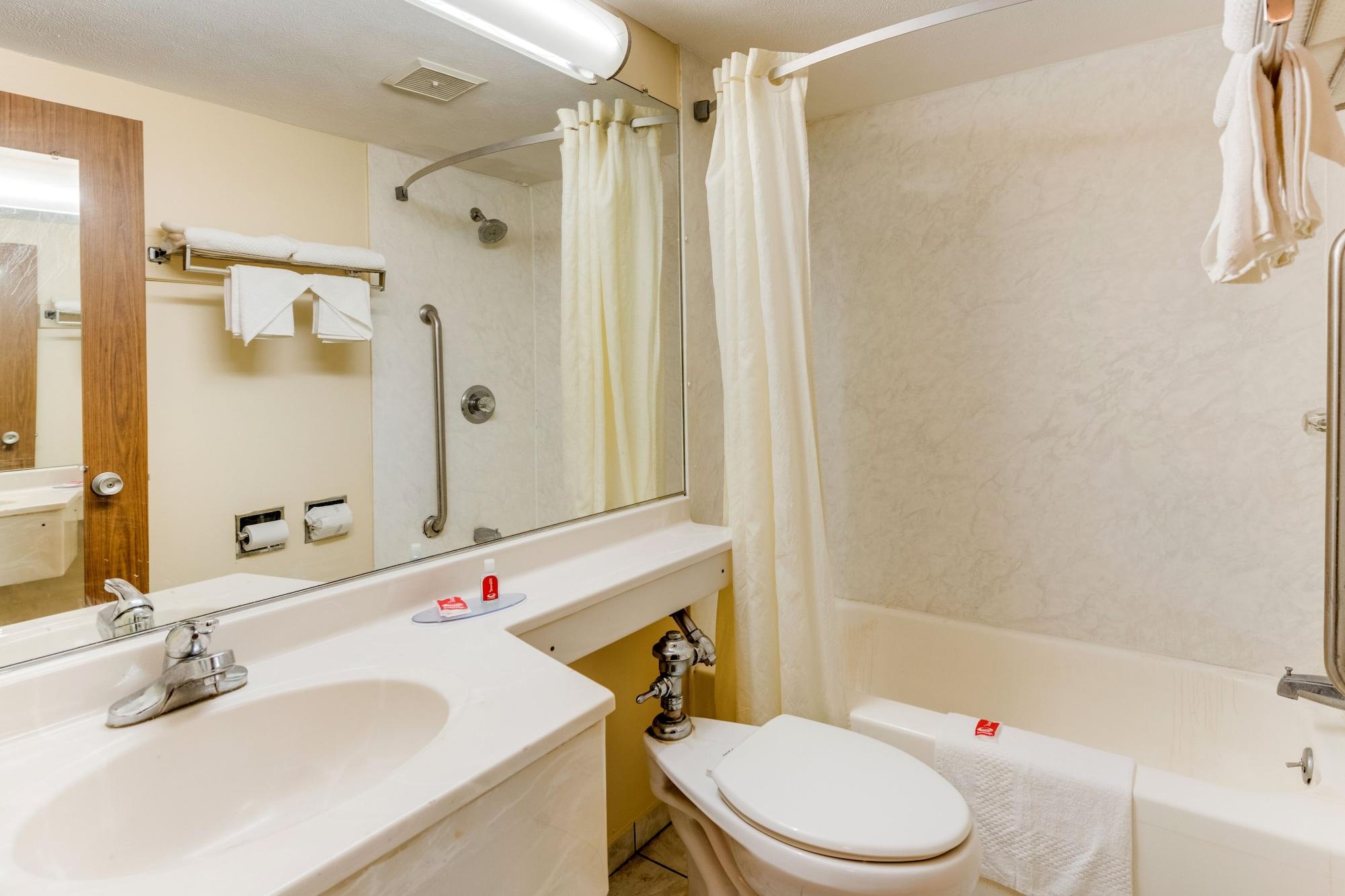 Econo Lodge Inn & Suites Binghamton Eksteriør bilde