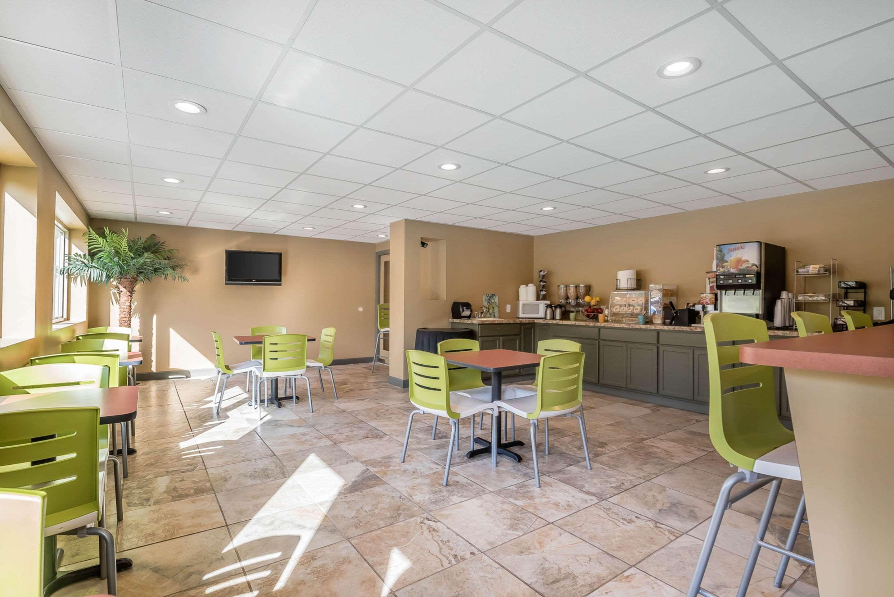 Econo Lodge Inn & Suites Binghamton Eksteriør bilde